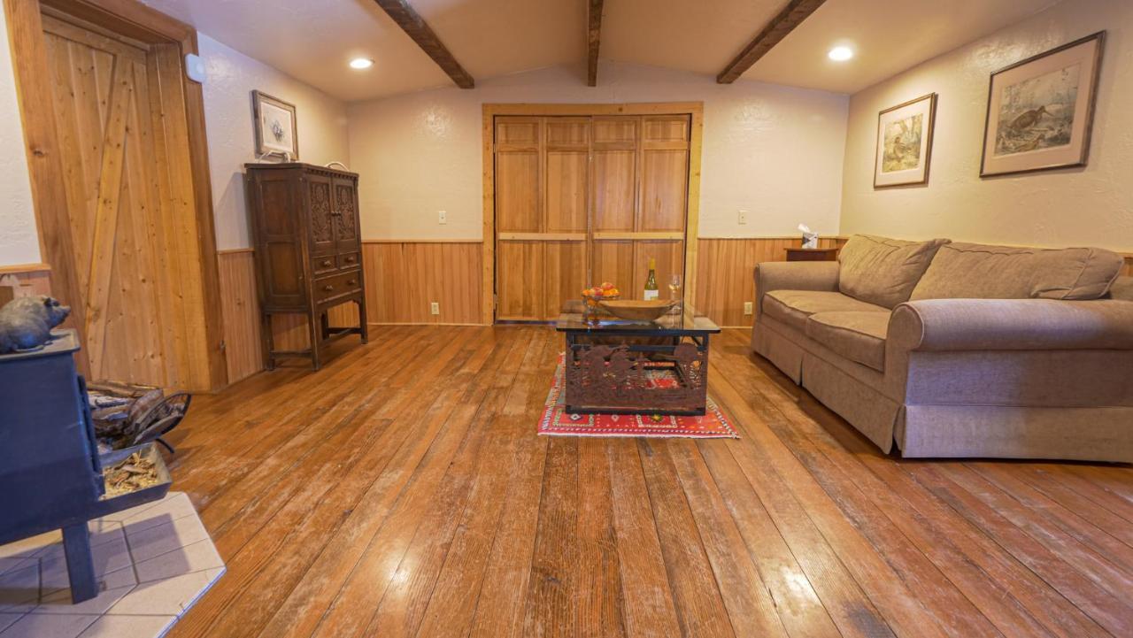 Aubin Sky Lodging At The Yl Ranch Savery Exterior foto